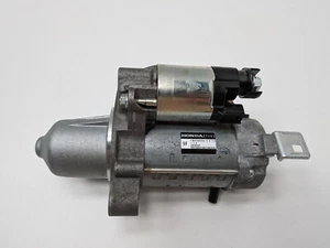 Honda CR-V 1.5L ENGINE STARTER MOTOR OEM 2023 🔵 -2K MILES- - Picture 1 of 13