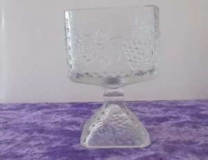 Indiana Glass Clear Raised Harvest Grape Design Candy Dish - Picture 1 of 7