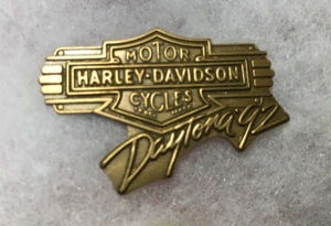 One 1992 Harley Davidson Daytona Weste Jacke Pin - Bild 1 von 4
