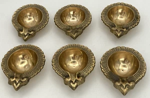 Juego de 6 lámparas de aceite de diya de latón pesado para rituales de pooja - Imagen 1 de 7