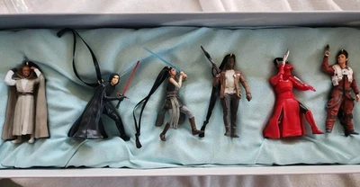 Lote de 6 enfeites Hallmark Star Wars Rey, Kylo Finn Leia Rose Pretorian Guard - Imagem 1 de 4