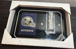 Vintage NFL Dallas Cowboys 8” x 11” Schwarz Football Wanduhr Neu - Bild 1 von 1