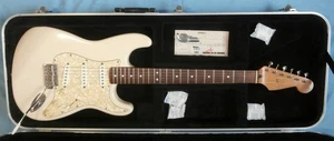 Electric Guitar Fender Powerhouse Strat Deluxe Series Made in Mexico with Case - Picture 1 of 10