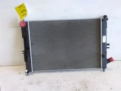 Radiador Hyundai Elantra 2014-2016 para MT. Foto 1 de 4