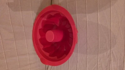 Tupperware Silikon Backform Gugelhupf groß - Bild 1 von 4