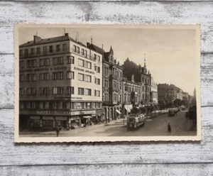 AK Pilsen Klattauer Straße Plzen Adria Tram Urlaub Reise Vintage Postkarte alt - Bild 1 von 2