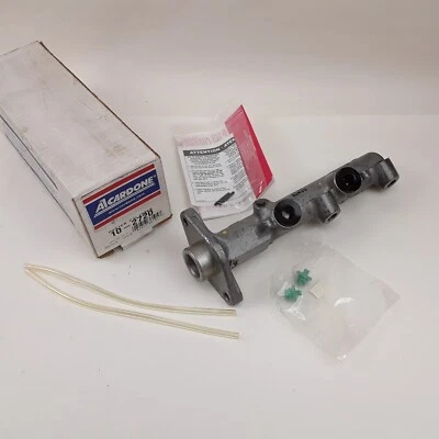 Conjunto de cilindro maestro de freno Cardone 10-2720 para Chrysler Eagle Dodge 1993-95 Foto 1 de 4