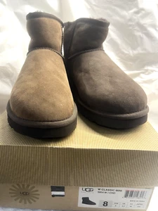WOMEN UGG CLASSIC MINI SIZE 8 FOR WOMEN. - Picture 1 of 7
