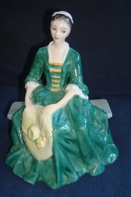 Royal Doulton A Lady From Williamsburg HN 2228 -- 6 1/8" - Image 1 of 3