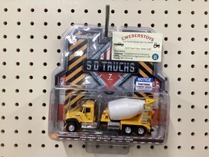 1:64 Greenlight 2019 Mack Granite Cement Mixer - Picture 1 of 1