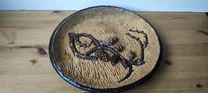 28cm Hand Carved Wooden Round Plate/Wall Hanging - Vintage Retro - Needs TLC - Picture 1 of 17