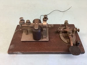 J.H. Bunnell Co. Telegraph Key transmitter and Sounder 8 1/2”x4 3/4” - Picture 1 of 7