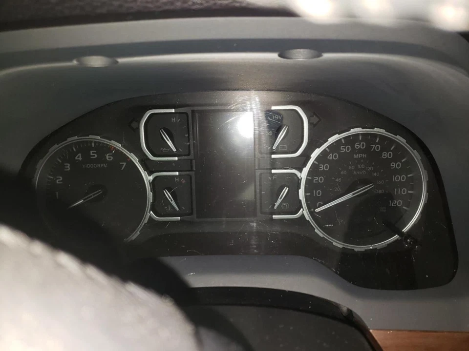 TOYOTA TUNDRA Speedometer (cluster), MPH, ID 83800-0CS90 18 - Изображение 1 из 1