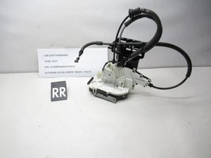 2018-2021 Jeep Cherokee Rear Right Door Lock Latch Actuator P04589914AE OEM - Picture 1 of 7