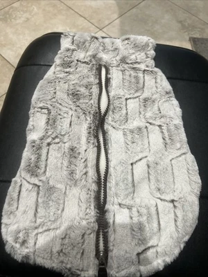 Friends Forever Dog Apparel Winter Fur Vest Super Soft Size Medium - Image 1 of 4