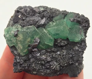 +++ FLUORITE MILPO MINE, ATACOCHA DISTRICT, CERRO DE PASCO, PERU +++ - Picture 1 of 7