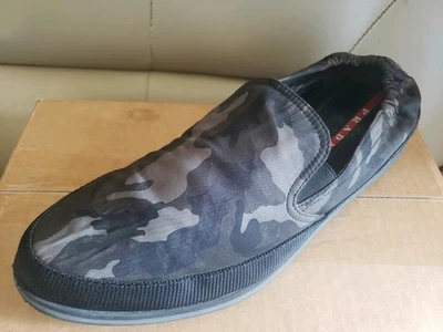 Raro Alpargatas Prada Camuflaje Nylon ELÁSTICO Hombres 11 UK/11,5 - 12 US Ret $990 Foto 1 de 4