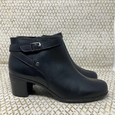 Botas de tornozelo femininas Easy Spirit pretas salto bloco zíper lateral alça de fivela tamanho 9 largura - Imagem 1 de 4