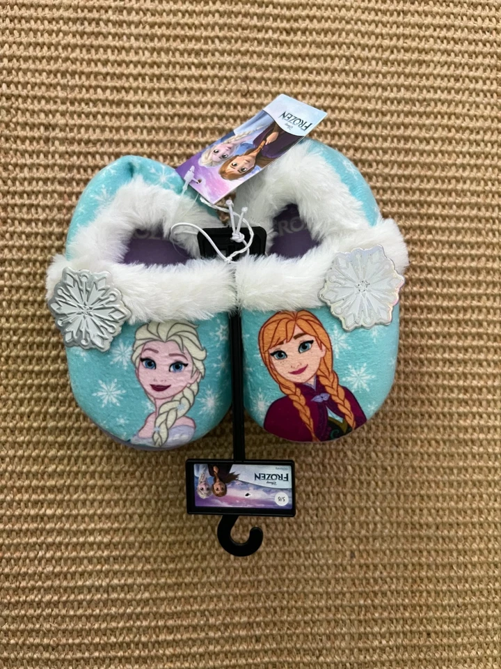 Zapatillas Disney Frozen "Ana & Elsa" Niñas con Borde de Piel Sintética Talla 5/6 Foto 1 de 1