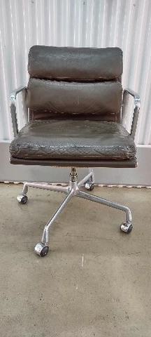 VINTAGE EAMES HERMAN MILLER BROWN LEATHER SOFT PAD GROUP CHAIR Cover