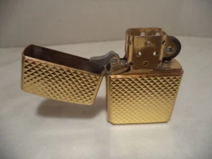 ZIPPO LIGHTER  VINTAGE BRASS SERIE PRESTIGE 557 FIFTH AVENUE NEW nuovo - Picture 1 of 6