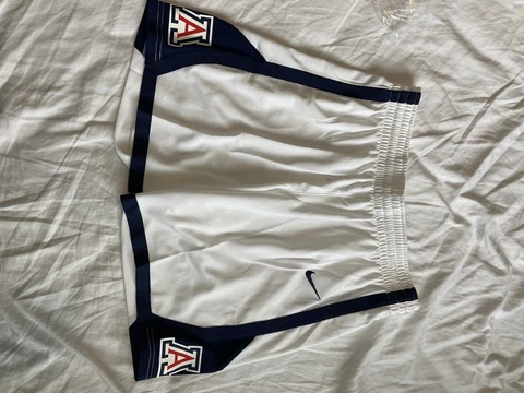 New Nike Arizona Wildcats Basketball Elite Short Women's Medium White Cover
