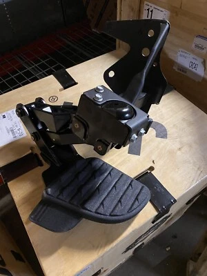 2021-2024 Ram 1500 TRX Authentic Mopar Bed Step  82216278AC Foto 1 de 4