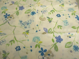 Waverly Inspirations Fabric Watercolor Floral Pattern Blue Green On White 3ydx44 - Picture 1 of 6