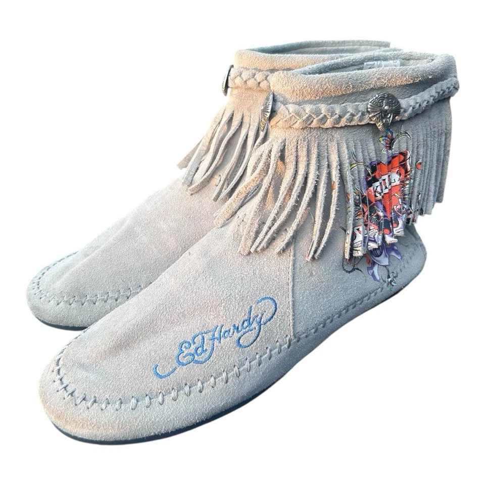 Botín mocasines de gamuza gris Ed Hardy detalles de tigre plateado con flecos talla 8 Foto 1 de 4