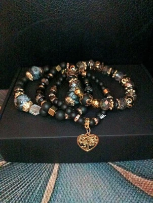 4fach- Perlen Stretch Armband mit Herz Schwarz/Gold - Bild 1 von 4