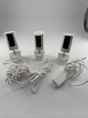 Anillo - Paquete de 3 cámaras de seguridad para interiores - Cobertura de 360 grados - 2 vías de conversación + video Foto 1 de 4