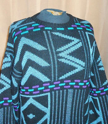 Suéter de malha preto vintage anos 80 New Way turquesa e roxo geométrico G - Imagem 1 de 3