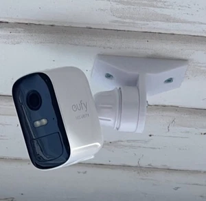 ceiling and wall bracket for Eufy cameras eufycam E / 2C / 2C PRO / 2 / 2 PRO - Picture 1 of 3