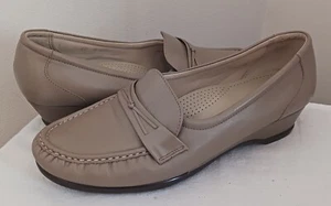 Sas Tripad Comfort 10 W Easier Beige Slip On Loafers Low Wedge Mocs Walk Shoes - Picture 1 of 12