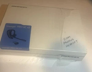 Plantronics Voyager Legend & Charging Case Bundle 87670-01 READ DESCRIPTION. - Picture 1 of 5