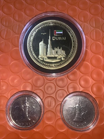 United Arab Emirates DUBAI 24K Gold Plated CommemorativeCoin & 2 X 1 DIRHAM UAE Cover