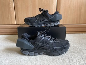 Scarpa Uomo Vomero 10 Neutra A3 colore Nero - Nike - SportIT.com