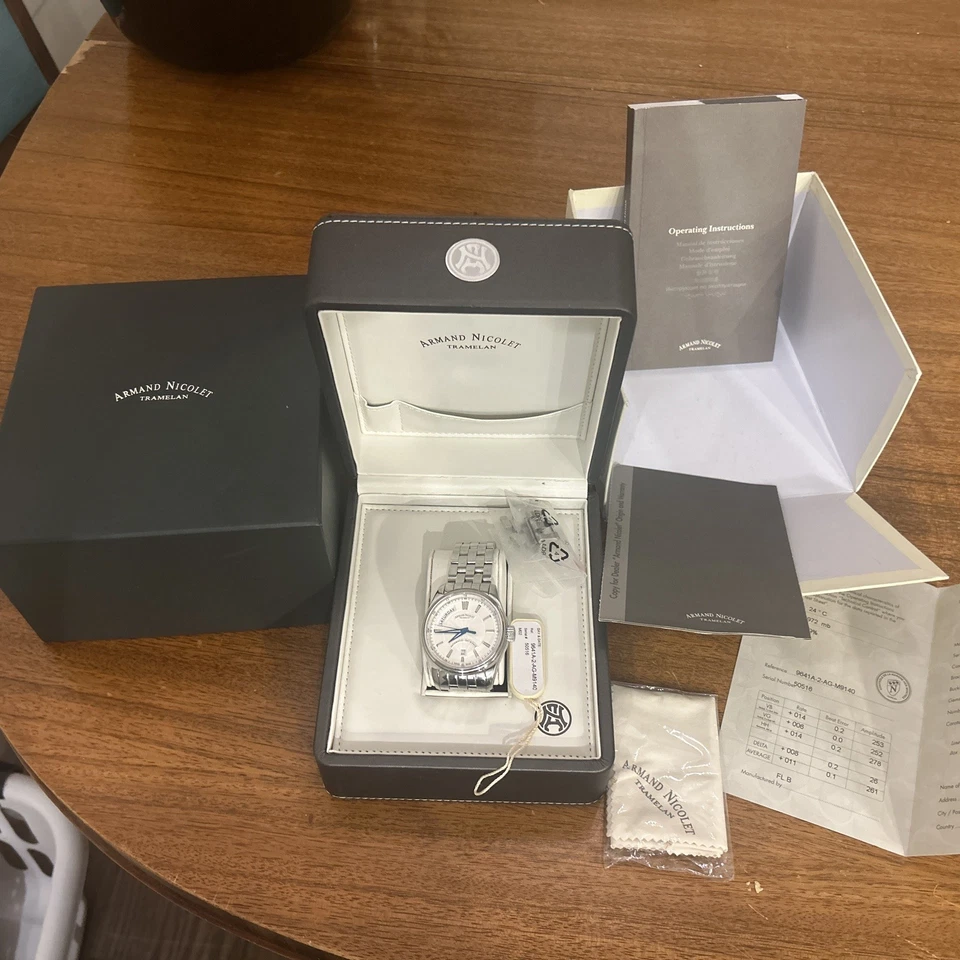 Автоматические белые часы Armand Nicolet M02 день дата нержавеющая сталь 9641A-2-AG-M9140 - Изображение 1 из 4
