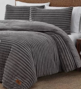 FRYE Luxury Faux Fur Grey Queen Comforter 90”x98” Pillow Sham 20”x30” Reversible - Picture 1 of 8