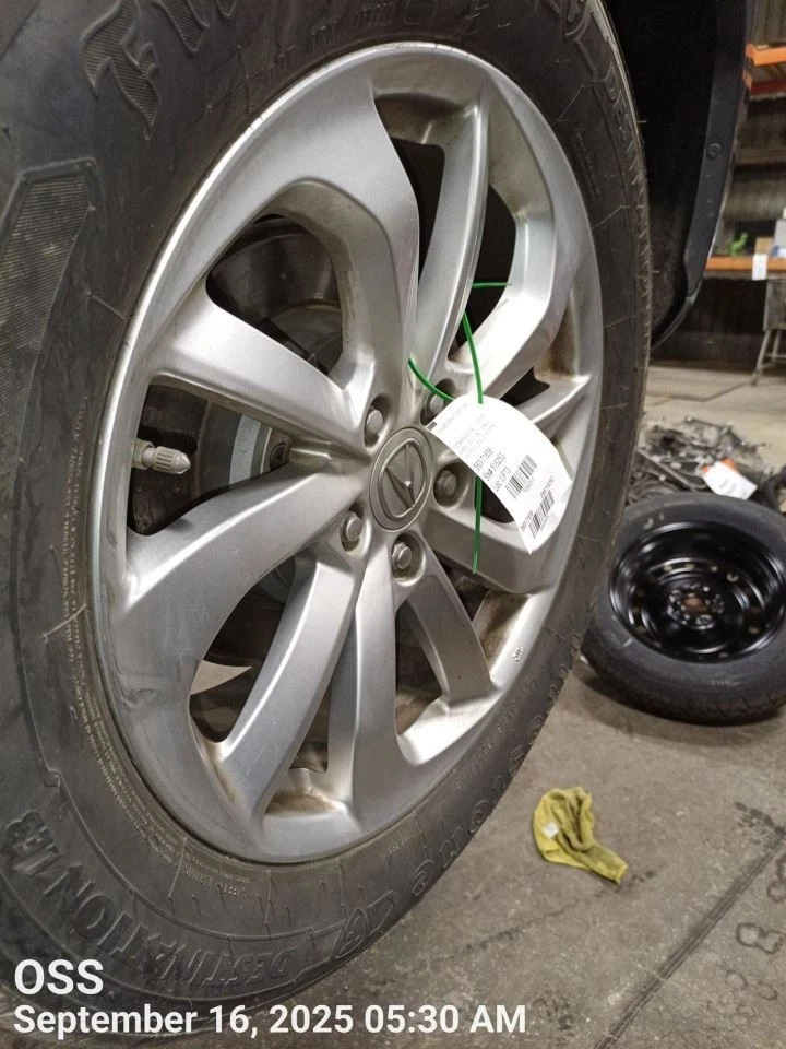 WHEEL/RIM 42700TX4A71 2016-2018 ACURA RDX Foto 1 de 4