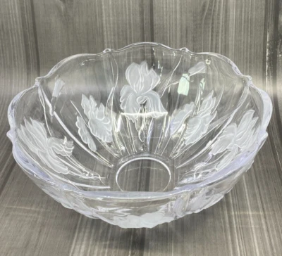 Cuenco para servir con patrón de iris Savoir Vivre de Mikasa cristal transparente Japón retirado Foto 1 de 4