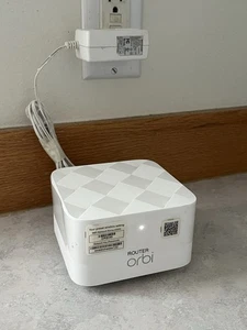 NETGEAR Orbi Mesh WiFi Add-on Satellite RBR10 with Power Cord - Picture 1 of 8
