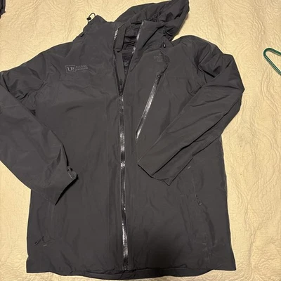 Abrigo de invierno The North Face negro con capucha y cremallera.  Hombre XL Foto 1 de 4