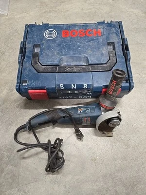 Amoladora angular Bosch 1821, para discos de 5" (125 mm). Estuche 120V 9,5 Amperios Foto 1 de 4