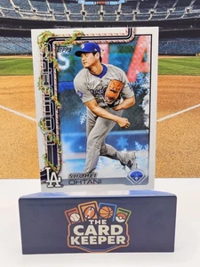 2025 Topps Holiday - #H1 Shohei Ohtani (NL MVP) Pitching  - Foto 1 di 3
