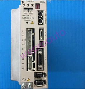 1 Pcs Yaskawa Servo Drive CACR-2R8-S04VA ap - Picture 1 of 2