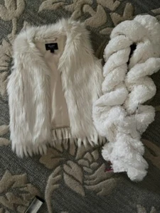 KIDS BARDOT JUNIOR, FAUX FUR VEST AND SCARF, SIZE 4T, CREAM, - Picture 1 of 5