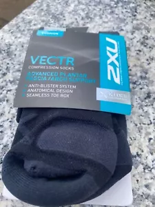 Calcetines de compresión 2XU Vectr, negros, pequeños 1/4 tripulación - Imagen 1 de 3