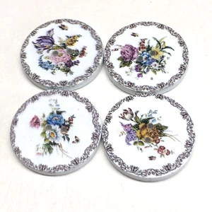 Juego de 4 delicadas flores coloridas sobre botones de madera - Imagen 1 de 2