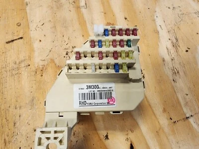 Hyundai Genesis 2009-2011 caja de fusibles interior unión 919503M300 módulo 630-9C4 Foto 1 de 3